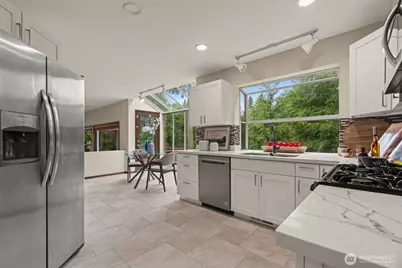 18325 214th Ave NE, Woodinville, WA 98077 - Photo 16