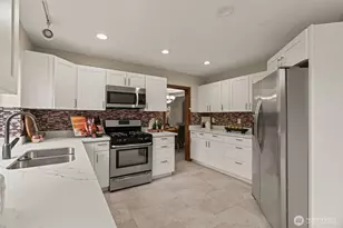 18325 214th Ave NE, Woodinville, WA 98077 - Photo 14