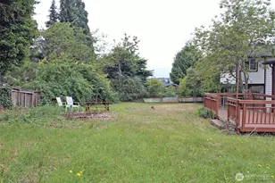 409 NE 95th St, Seattle, WA 98115 - Photo 32