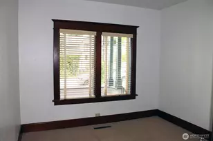 409 NE 95th St, Seattle, WA 98115 - Photo 16