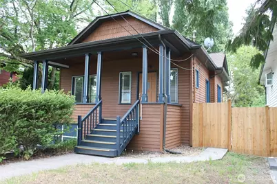 409 NE 95th  Street, Seattle, WA 98115 - Photo 10