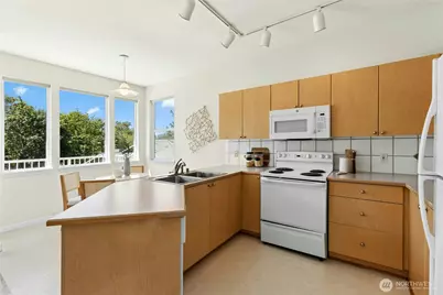 2680 139th Avenue SE #70, Bellevue, WA 98005 - Photo 12