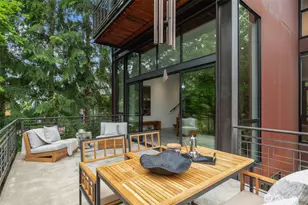 1701 33rd Ave, Seattle, WA 98122 - Photo 6