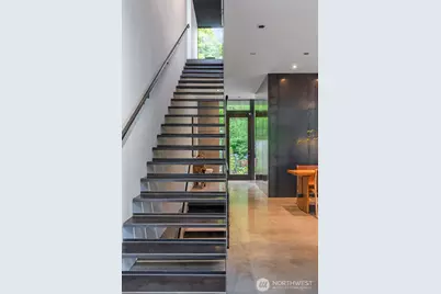 1701 33rd Avenue, Seattle, WA 98122 - Photo 18