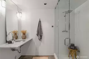 1701 33rd Ave, Seattle, WA 98122 - Photo 36