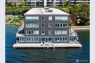 733 Lake Street S #301, Kirkland, WA 98033 - Photo 1