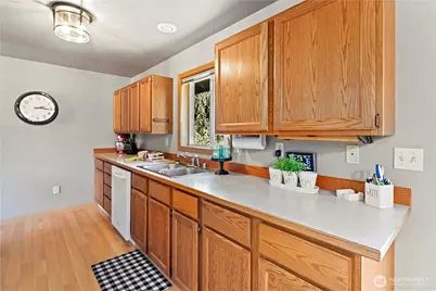 10103 27th Drive SE, Everett, WA 98208 - Photo 6