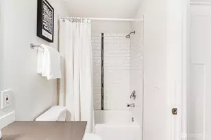 8632 45th Ave S, Seattle, WA 98118 - Photo 16