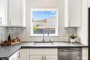 8632 45th Ave S, Seattle, WA 98118 - Photo 14