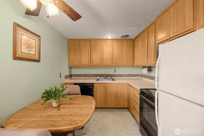 205 26th Avenue E, Seattle, WA 98112 - Photo 8