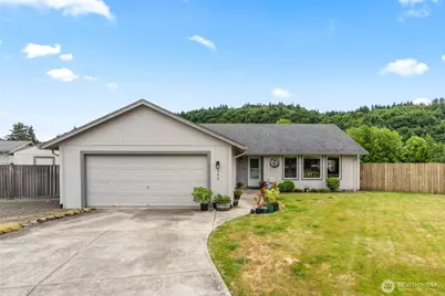 142 Charles Street, Longview, WA 98632 - Photo 1