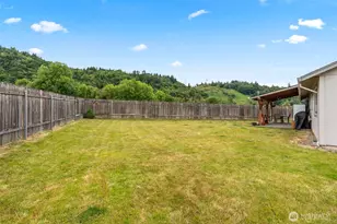 142 Charles St, Longview, WA 98632 - Photo 30