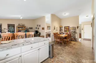 142 Charles St, Longview, WA 98632 - Photo 14