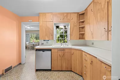 579 SE Ely Street, Oak Harbor, WA 98277 - Photo 14