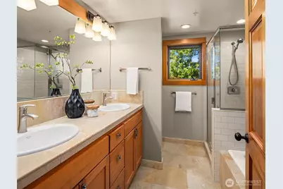 3824 Evanston Avenue N #11, Seattle, WA 98103 - Photo 24