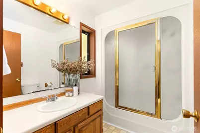 676 Park Avenue NE, Bainbridge Island, WA 98110 - Photo 26