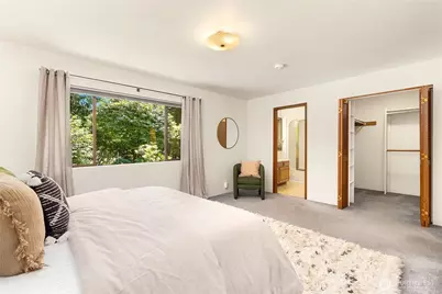 676 Park Avenue NE, Bainbridge Island, WA 98110 - Photo 24