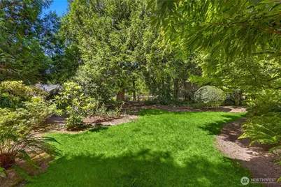 676 Park Avenue NE, Bainbridge Island, WA 98110 - Photo 34