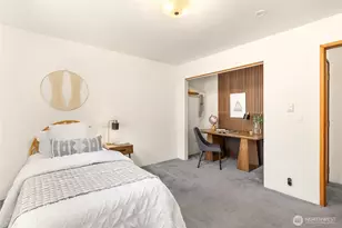 676 Park Ave NE, Bainbridge Island, WA 98110 - Photo 30