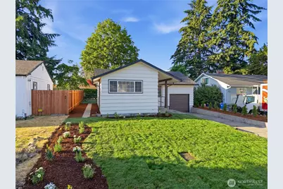 1023 115th Street S, Tacoma, WA 98444 - Photo 2