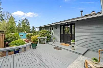 16813 NE 33rd Street, Bellevue, WA 98008 - Photo 2