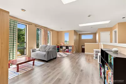 6409 Chennault Beach Drive, Mukilteo, WA 98275 - Photo 10