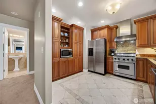 2551 Thorndyke Ave W, Seattle, WA 98199 - Photo 4