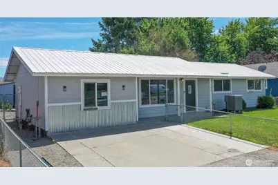 733 Ridge Place, Omak, WA 98841 - Photo 1