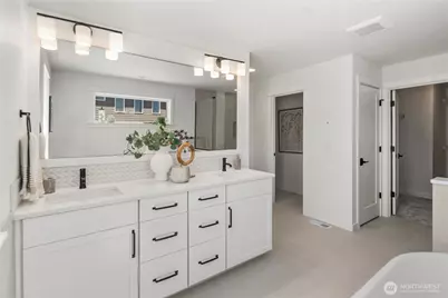 22001 81st Place W, Edmonds, WA 98026 - Photo 24