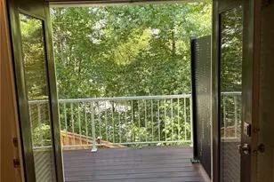 11526 NE 116th St, Kirkland, WA 98034 - Photo 22
