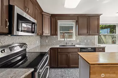 4817 N 22nd Street, Tacoma, WA 98406 - Photo 10