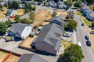 2313 171st St E, Tacoma, WA 98445 - Photo 36