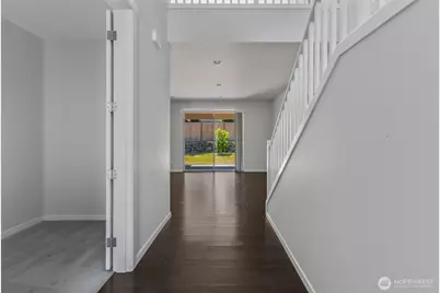 1108 25th Avenue Ct SW, Puyallup, WA 98371 - Photo 2