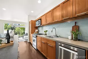 2804 S Columbian Way, Seattle, WA 98108 - Photo 4