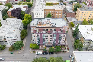 124 Bellevue Ave E, Seattle, WA 98102 - Photo 26