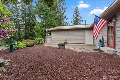 21114 Church Lake Drive E, Bonney Lake, WA 98391 - Photo 4