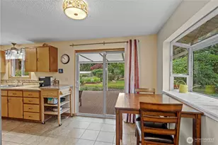21114 Church Lake Dr E, Bonney Lake, WA 98391 - Photo 10