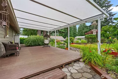 21114 Church Lake Drive E, Bonney Lake, WA 98391 - Photo 16