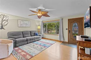 21114 Church Lake Dr E, Bonney Lake, WA 98391 - Photo 6