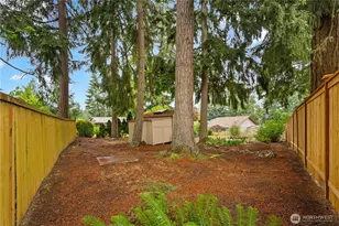 21114 Church Lake Dr E, Bonney Lake, WA 98391 - Photo 26