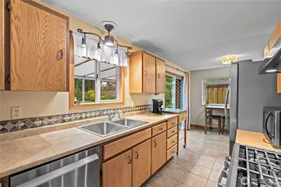 21114 Church Lake Drive E, Bonney Lake, WA 98391 - Photo 8