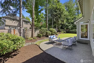 1006 270th Court SE, Sammamish, WA 98075 - Photo 36