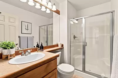 1006 270th Court SE, Sammamish, WA 98075 - Photo 32