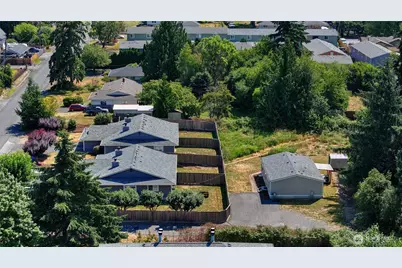 1402 103rd Street E, Tacoma, WA 98445 - Photo 26
