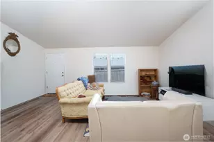 1402 103rd St E, Tacoma, WA 98445 - Photo 4