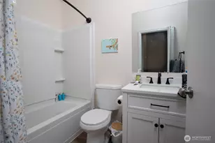 1402 103rd St E, Tacoma, WA 98445 - Photo 12