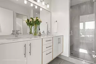 2043 C 13th Ave W, Seattle, WA 98119 - Photo 14