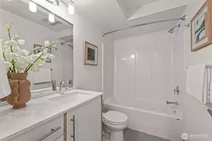 2043 C 13th Ave W, Seattle, WA 98119 - Photo 16
