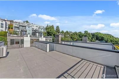 2043 C 13th Avenue W, Seattle, WA 98119 - Photo 20