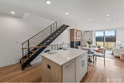 2043 C 13th Avenue W, Seattle, WA 98119 - Photo 10
